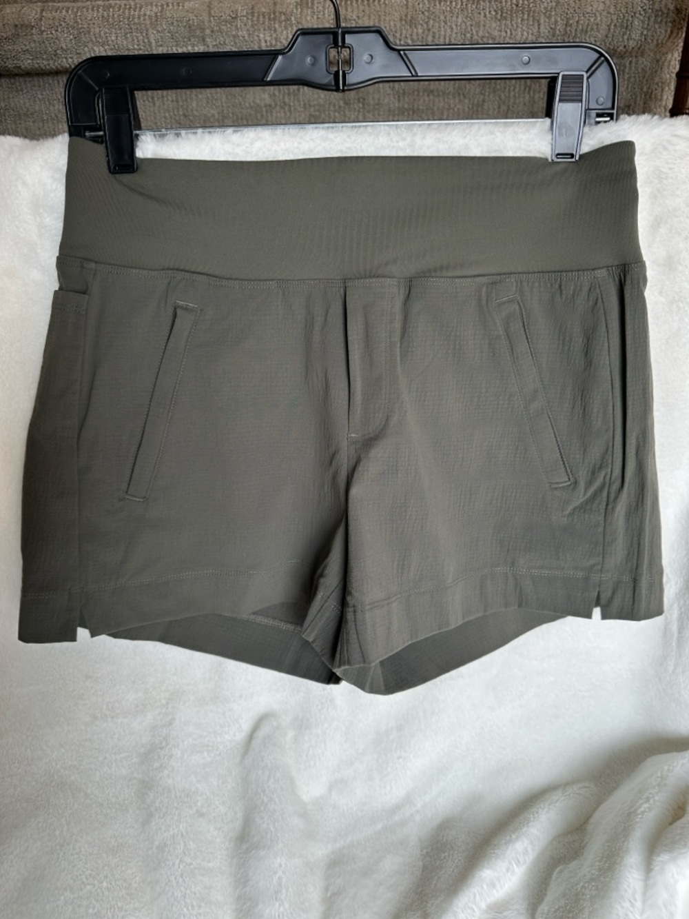 Athleta Trekkie North Shorts